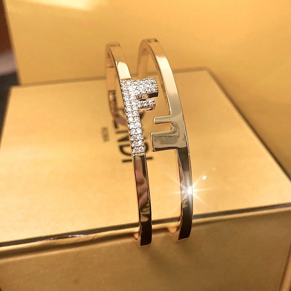 Authentic FENDI O'Lock Women's Gold Metal Cuff Bracelet - Picture 10 of 12